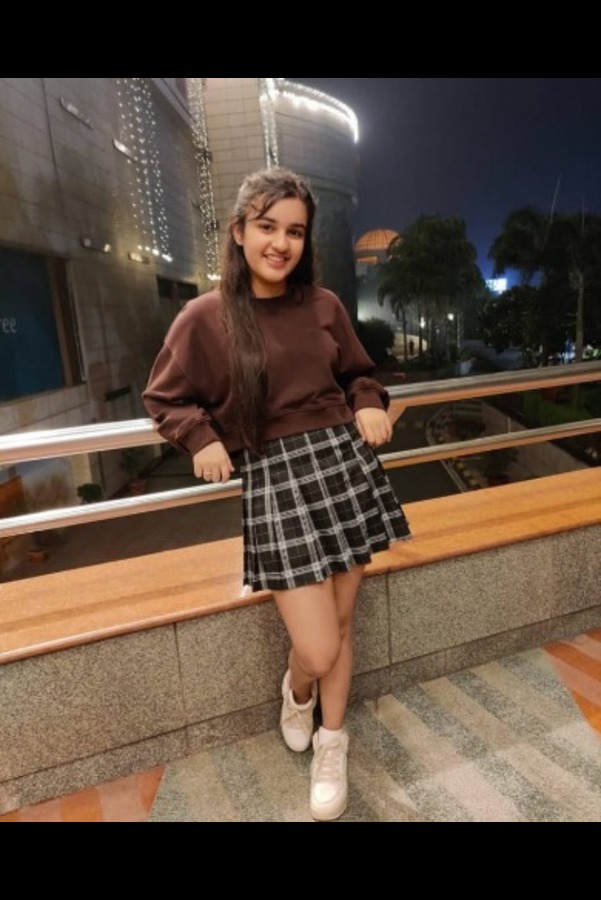 female call girl in Minto Road Delhi